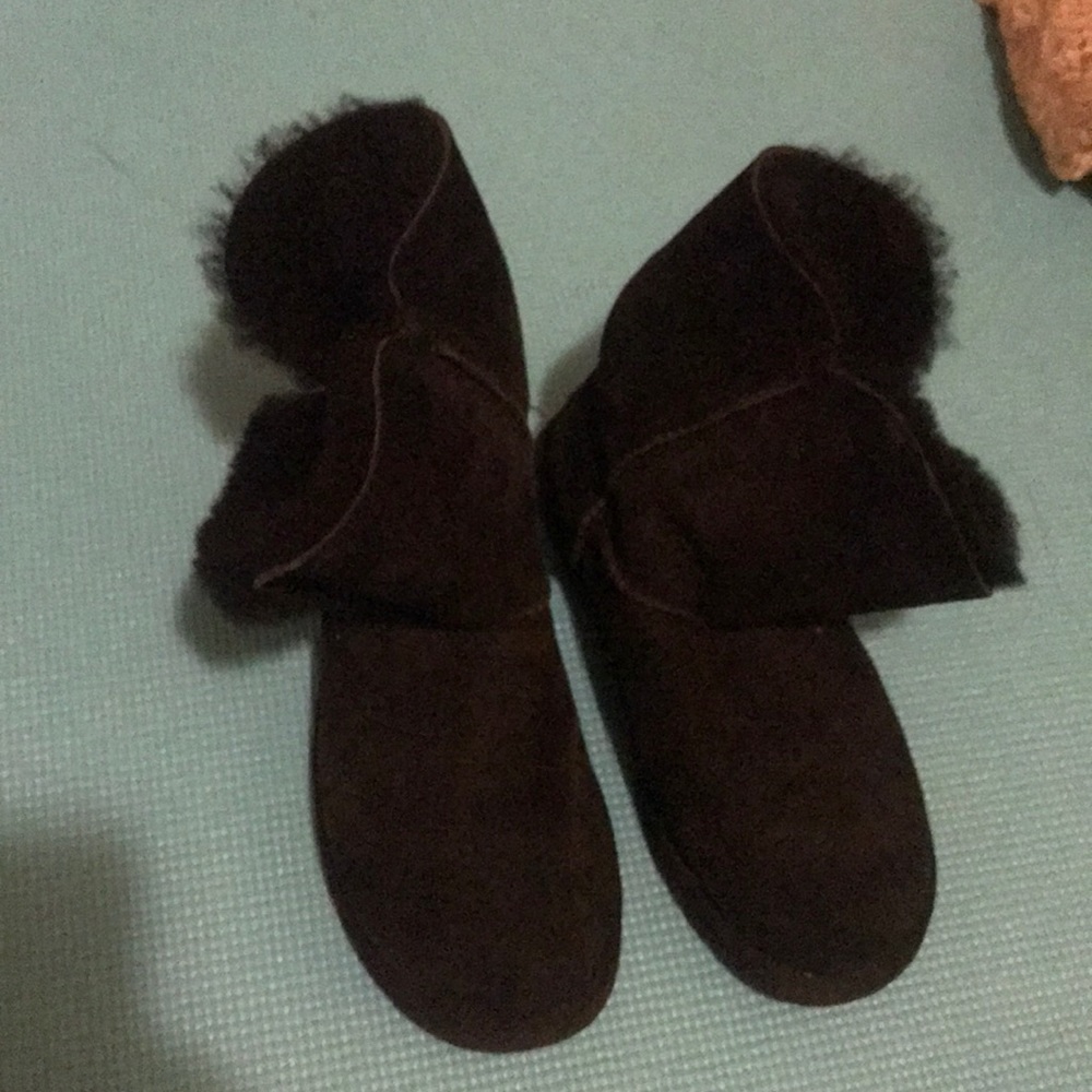 UGGS
